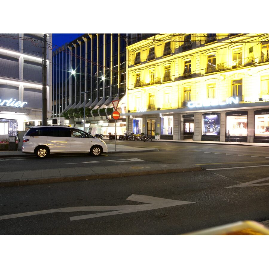 Rue du Rhône 60