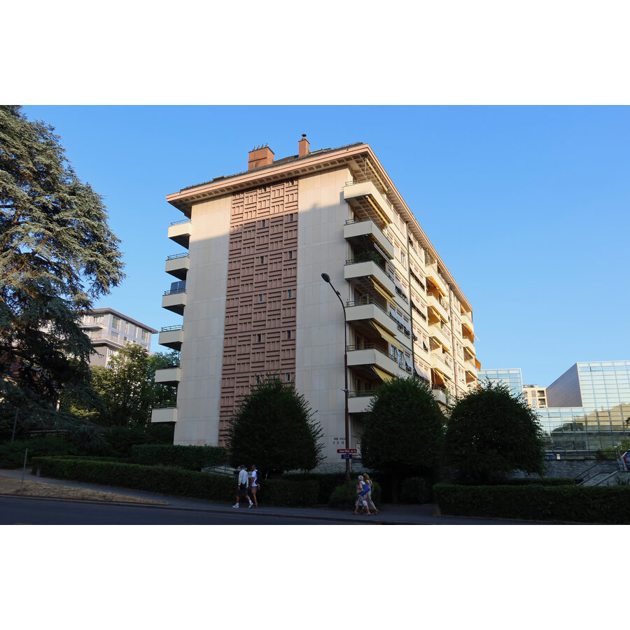 Rue VIOLLIER 9-17