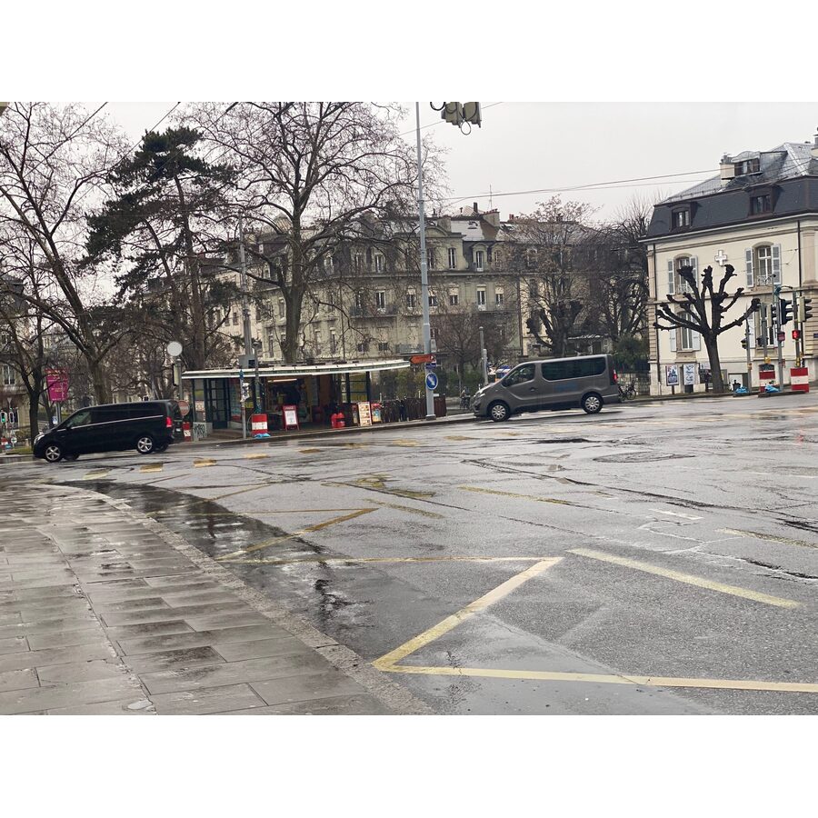 Abri de tram de la Place Claparède