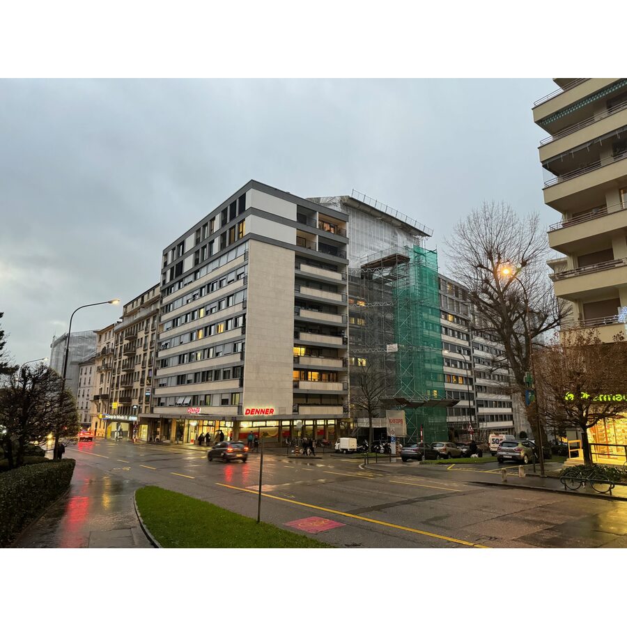 Bâtiment à Route de Frontenex 51 (Genève), 1207 Genève