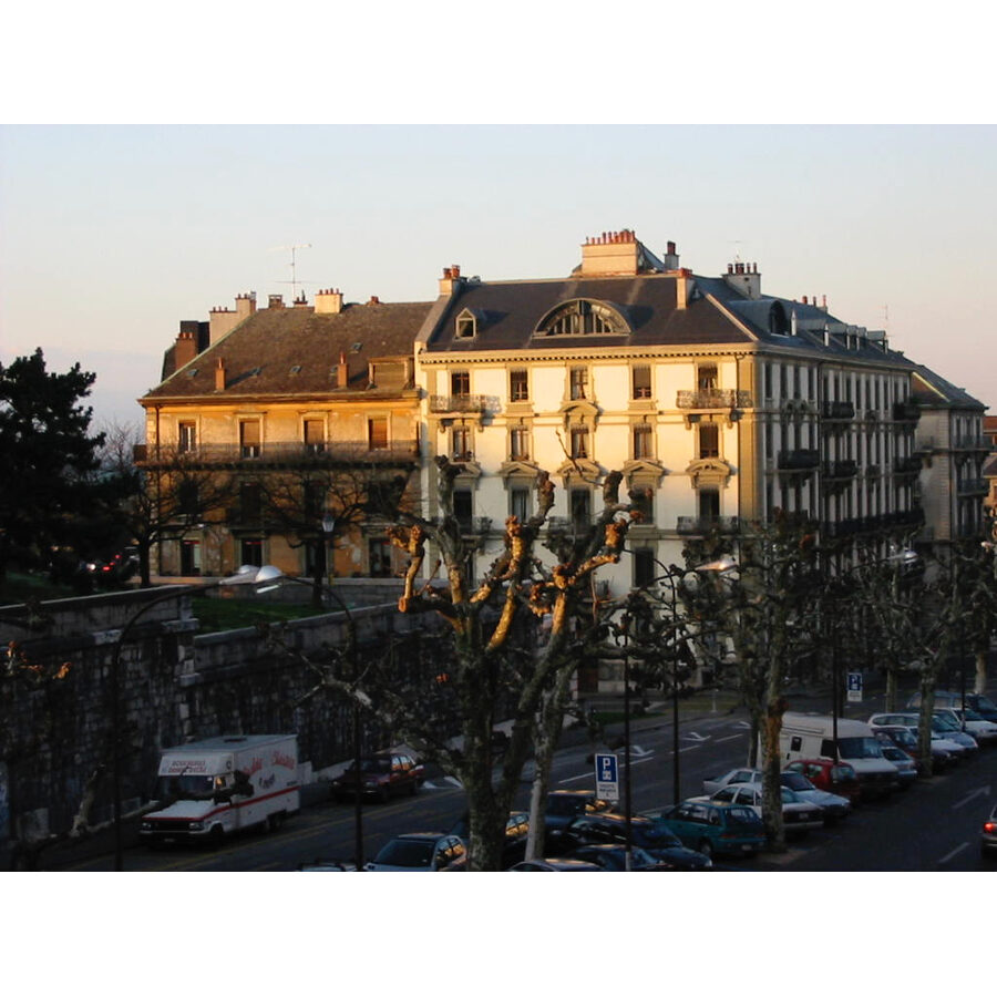 Rue Ferdinand-HODLER 5